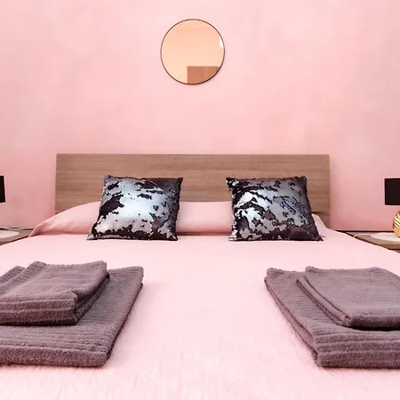 Rum i privatbostad Pink